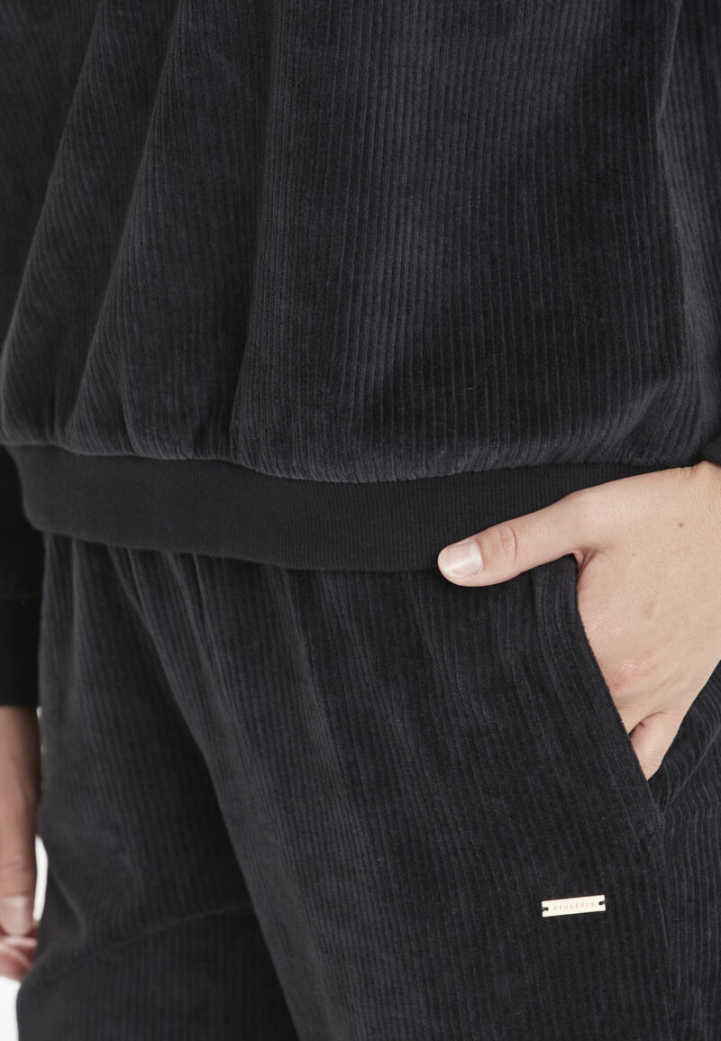 ATHLECIA Marlie W Rib Crew Neck - Image 5