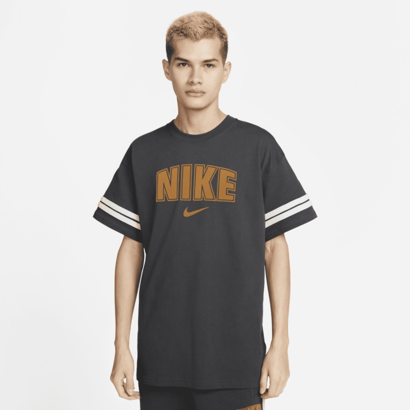 Nike Sportswear Tee