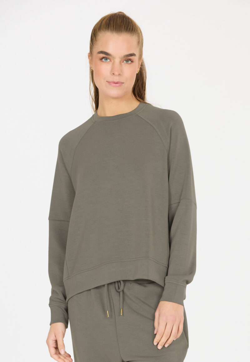 ATHLECIA Jacey W Crew Neck